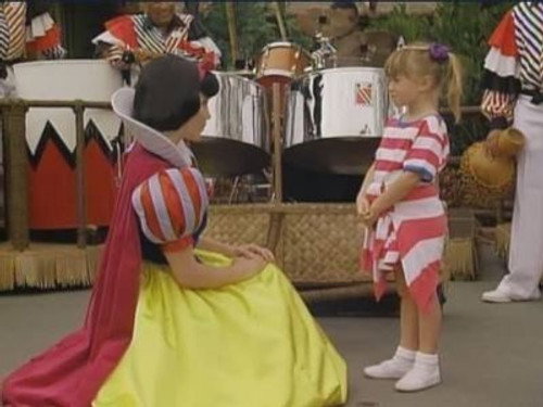 Full House - S6E24: The House Meets the Mouse (2)