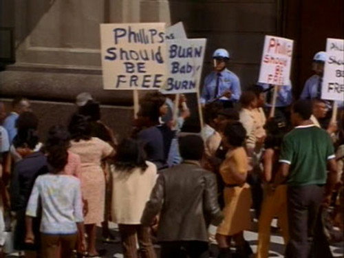 Ironside - S2E4: Robert Phillips vs. the Man